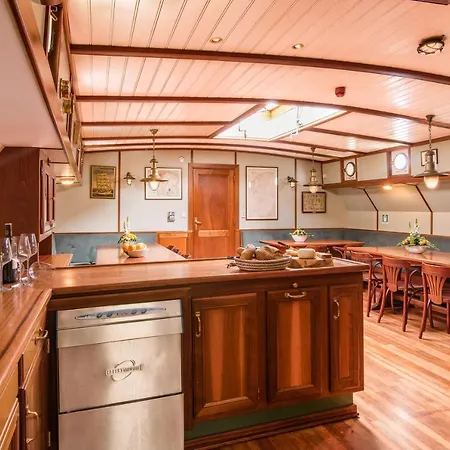 Bree Sant Bateau-hôtel Enkhuizen